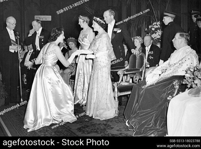 Queen Mother - General Scenes - 1939 - 1945. July17, 1939
