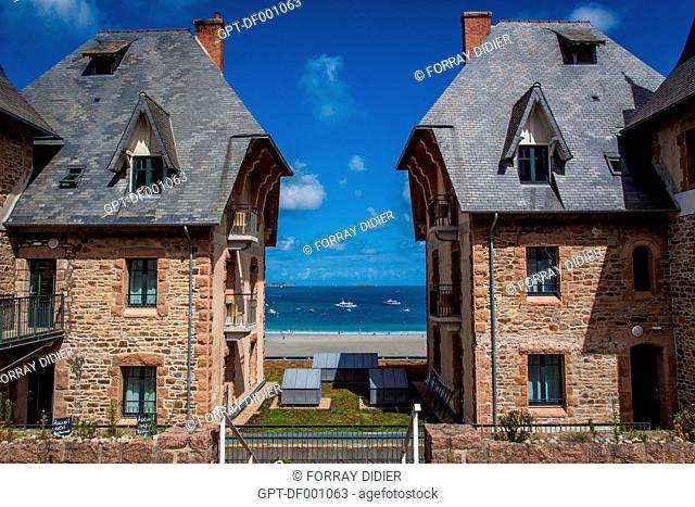 THE CHARMING HOTEL KER MOR WITH ITS FACADE TYPICAL OF BRETON HOUSES AND ITS VIEW OVER THE SEA TO THE HORIZON, PERROS-GUIREC, (22) COTES D'ARMOR, BRITTANY