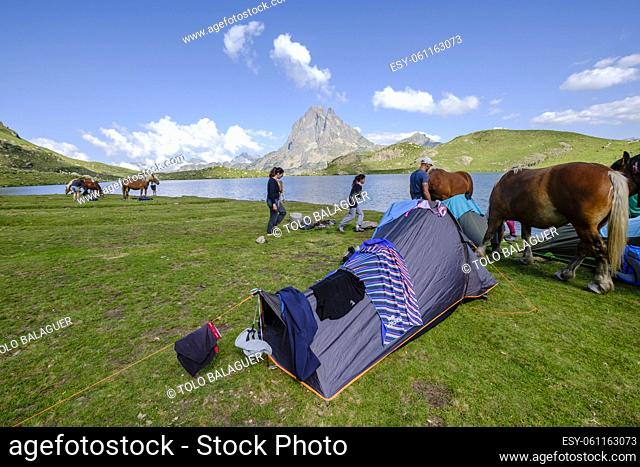 tent camp next to Gentau lake, Ayous lakes tour, Pyrenees National Park, Pyrenees Atlantiques, France