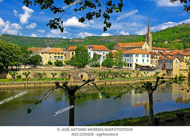Saint Antonin Noble Val, Aveyron River, Tarn et Garonne department, Midi-Pyrenees Region, France, Europe