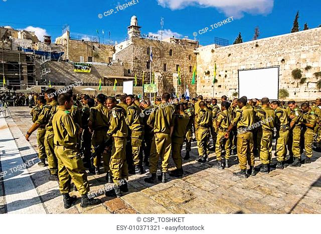 Combat units in the Israeli army were sworn near the wailing wal