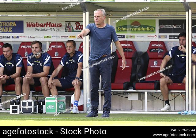 firo 1st Bundesliga. 2021/2022 Football: Football: 21.08.2021 SC Freiburg - BVB Borussia Dortmund 2: 1 SCF coach, coach, Christian Streich, whole figure