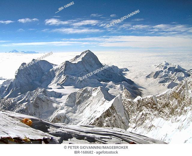View from the summit of Mount Everest to the mountain Makalu, 8463m, Himalaya, Nepal