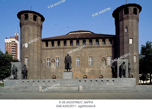 Palazzo Madama and the monument to Emanuele Filiberto Duca d'Aosta, commander of the Third Army (1869-1931), by Eugenio Baroni (1888-1935) and Publius...