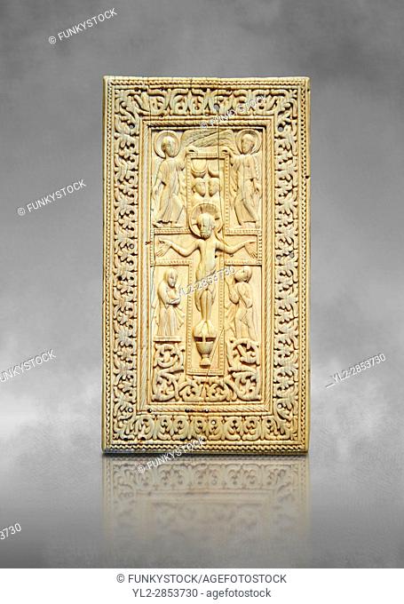 Medieval elephant ivory relief panel depicting the Crucifixtion. From southern Germany or north of Italy, end of 10th or 11th cent. AD. Inv