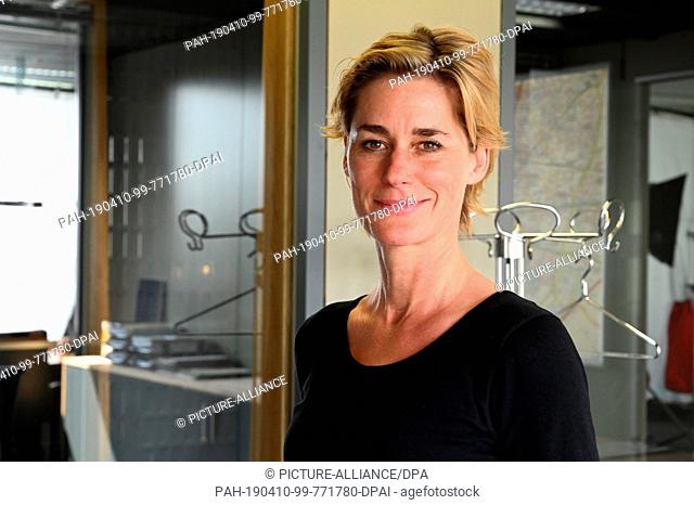 10 April 2019, North Rhine-Westphalia, Köln: The director Nina Wolfrum stands in the new commissariat during the shooting of the new Cologne ""Tatort - Niemals...
