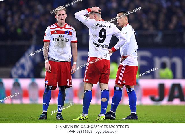 Enttaeuschung after der Niederlage: v.. Andre Hahn (HSV Hamburg Hamburg Hamburg), Kyriakos Papadopoulos (HSV Hamburg Hamburg Hamburg)
