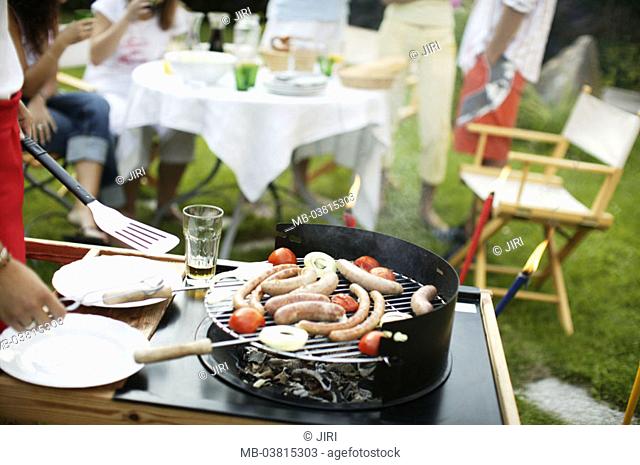 Garden, barbecue, guests, cook, detail,  Grill, sausages, fuzziness, frying,   Series, garden party, grill evening, summer evening, weekend, closing time