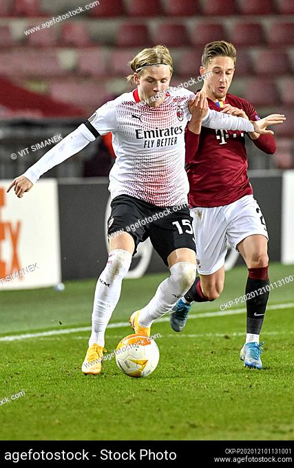 L-R Jens Petter Hauge of Milan and Tomas Wiesner of Sparta in action during the UEFA Europa League 6th round, group H, match AC Sparta Prague vs AC Milan in...