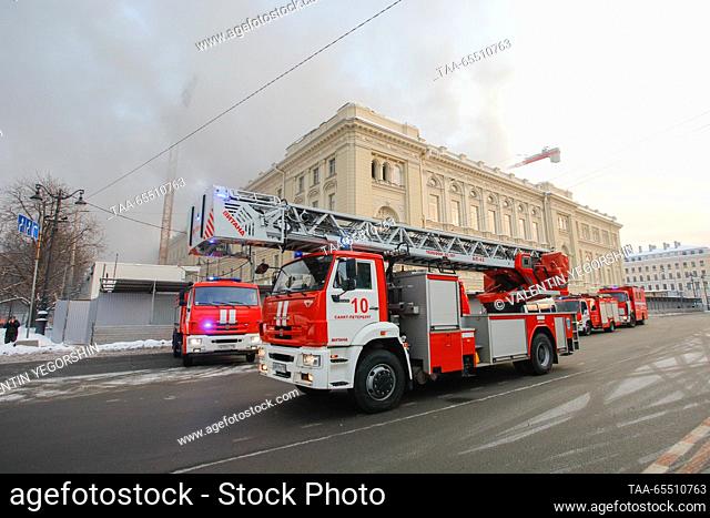 RUSSIA, ST PETERSBURG - DECEMBER 6, 2023: Fire engines respond to a fire at Rimsky-Korsakov St Petersburg State Conservatory. Valentin Yegorshin/TASS