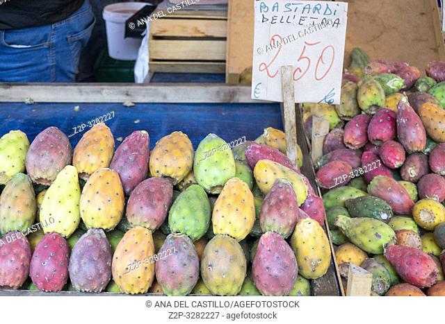 Ortygia (Siracusa), Sicily: Outdoor Market Stalls and Shoppers on October 13, 2018. Prickly pears on sale