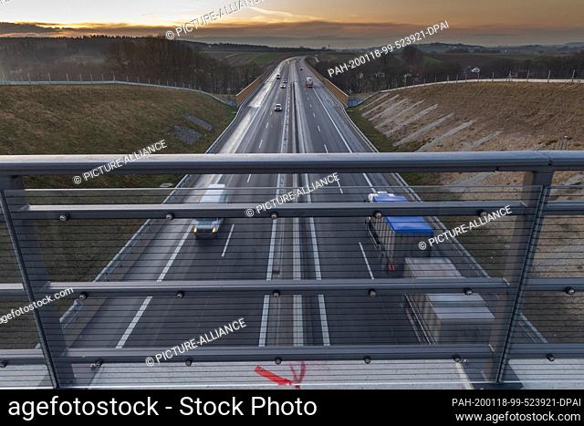 17 January 2020, Bavaria, Dorfen: Cars and trucks drive near Pfaffenkirchen on the A94 motorway. For decades there was massive resistance to the construction of...