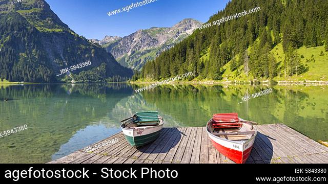 Rowing boats, Vilsalpsee in the nature reserve Vilsalpsee, Tannheimer Tal, Allgäu, Tyrol, Austria, Europe
