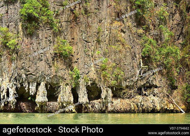 Koh Hong Island with limestone cliff (karst). Krabi, Andaman Sea, Thailand