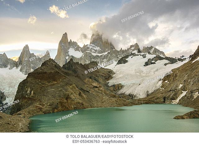 Monte Fitz Roy, - Cerro Chaltén -, 3405 metros, laguna de los Tres, parque nacional Los Glaciares, republica Argentina, Patagonia, cono sur, South America