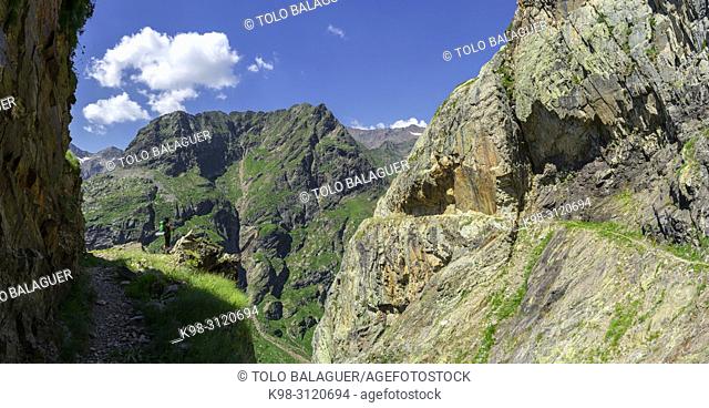 senda de Pouchergues, Neste de Clarabide, Louron, Pirineos, France