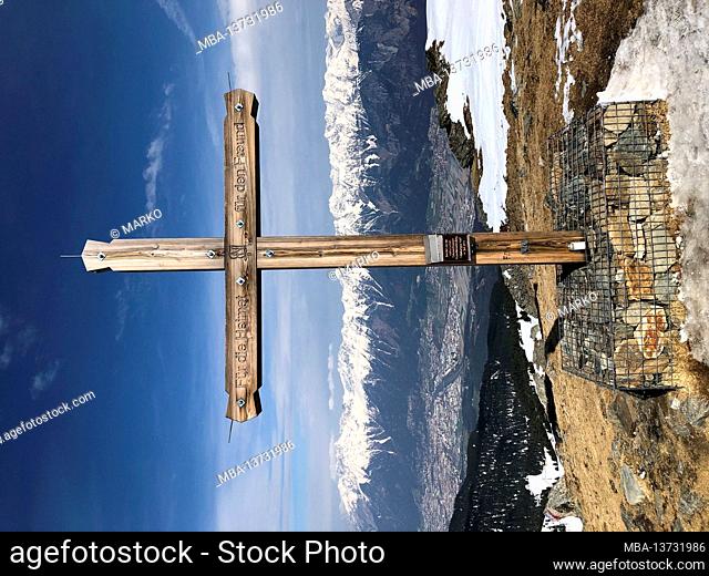 Summit cross on the Schartenkogel, Glungezer ski area, nature, winter, mountain peaks, Innsbruck, Nordkette, Tulfes, Tyrol, Austria