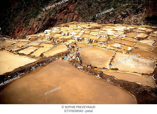 Peru, sacred valley Urubamba valley, salinas de Maras