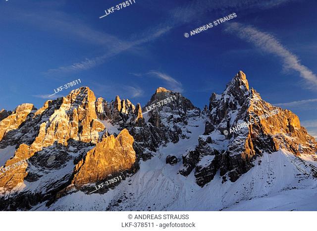 Rock crags of Pala range with Cimon della Pala, Pala range, Dolomites, UNESCO World Heritage Site Dolomites, Trentino, Italy, Europe