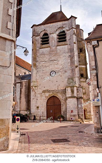 The Beffroi de Sancerre is an ancient belfry dating from 1409