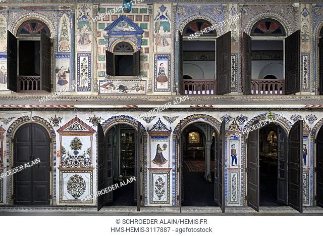 India, Rajasthan State, Jaipur, frescoes in the house of the jeweler Santi Choudhary
