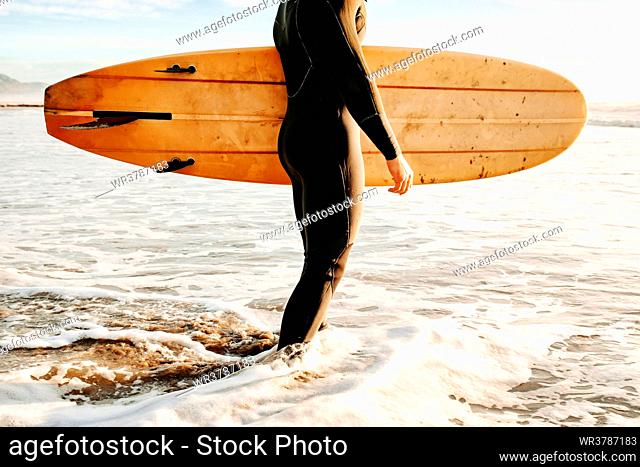 surfer, surfboard