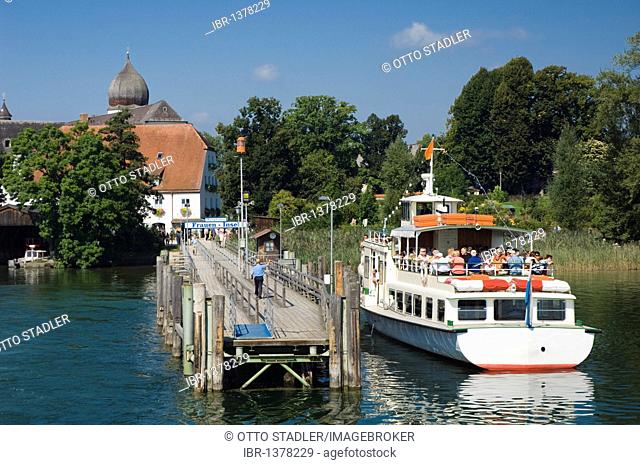 Excursion boat landing at Fraueninsel island, Chiemsee lake, Chiemgau, Upper Bavaria, Bavaria, Germany, Europe