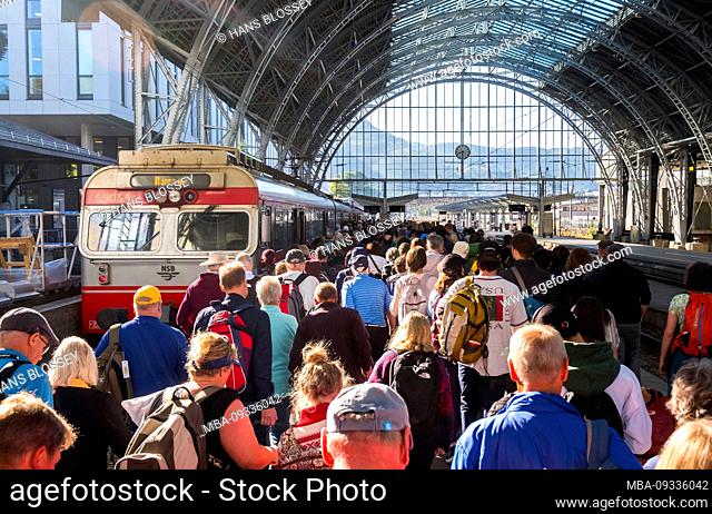 Tourists on the station of Bergen, glass dome roof, train, Bergen, Hordaland, Norway, Scandinavia, Europe