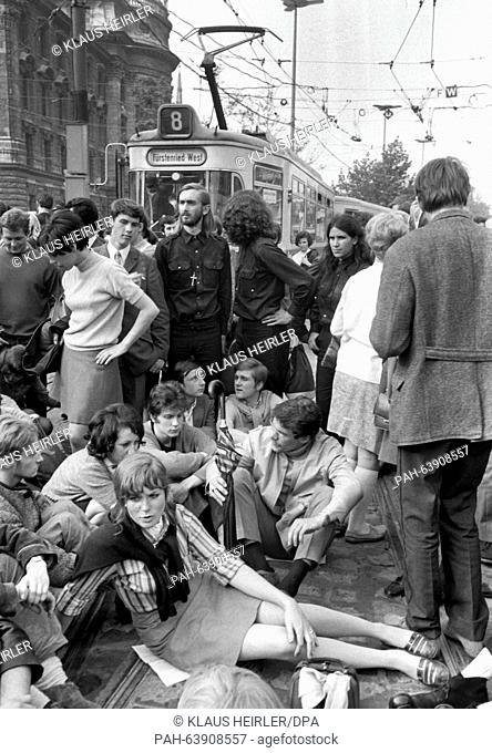 Demonstrators block the tram lines at Stachus in Munich. Thousands of students, workers and employees demonstrated on 29 May 1968 against the third reading of...
