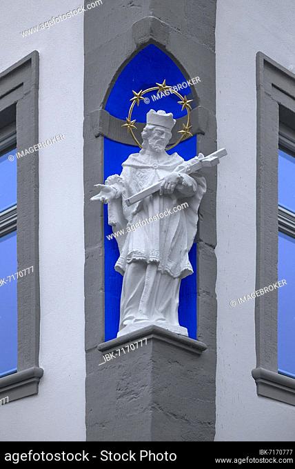 Sculpture of St. Nepomuk in a niche of a corner house, Bamberg, Upper Franconia, Bavaria, Germany, Europe