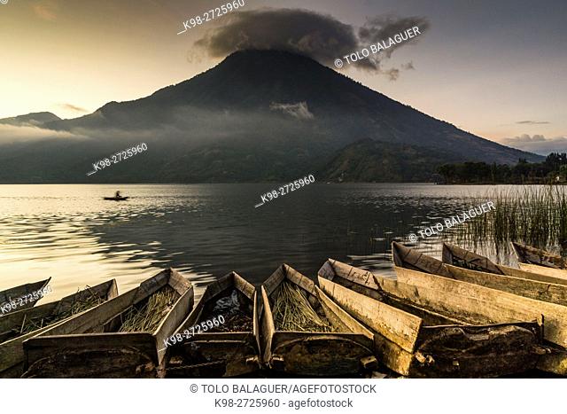 Canoes. Atitlan Lake. San Pedro Volcano. Santiago Atitlan, Solola Department, Guatemala