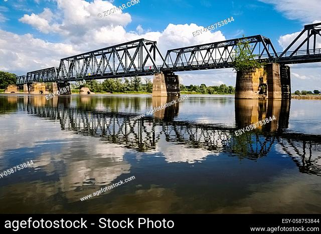 Bridge across River Oder near Bienenwerder, Brandenburg, Germany