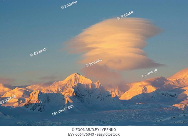 Lenticular clouds in the Antarctic