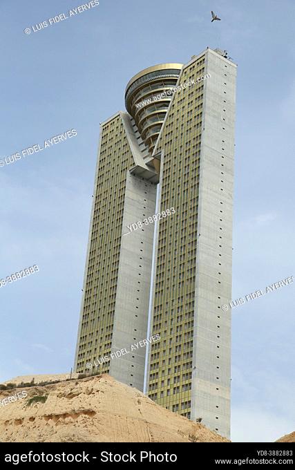 Intempo Building, is a 47-floor, 202-metre-high skyscraper building in Benidorm, Spain. The design of the building was officially presented on 19 January 2006...