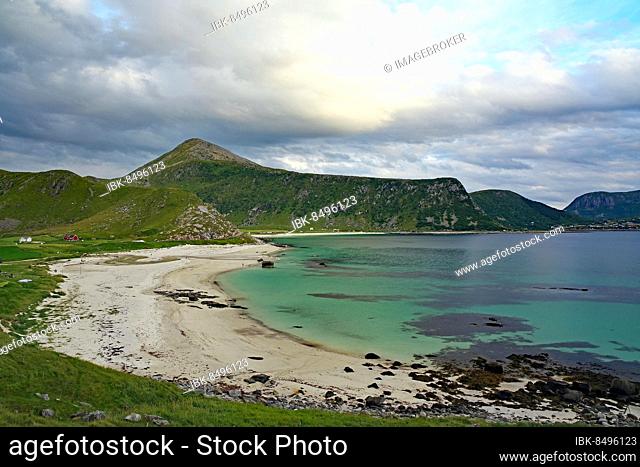 Fine sandy beach with emerald green water, Haukland, Vestvågøy Nordland, Norway, Europe