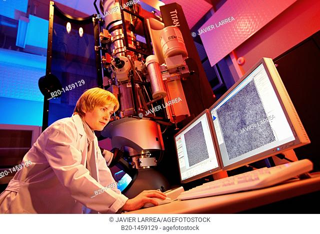 Atomic resolution imaging using TEM, High-Resolution Transmission Electron Microscopy Laboratory HR-TEM, Nano-scale materials characterization