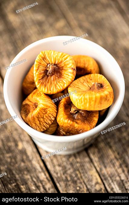 Sweet dried figs in bowl