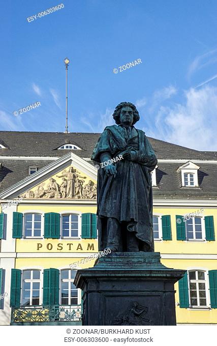 Beethoven-Memorial in front of the Fuerstenberg-Pa