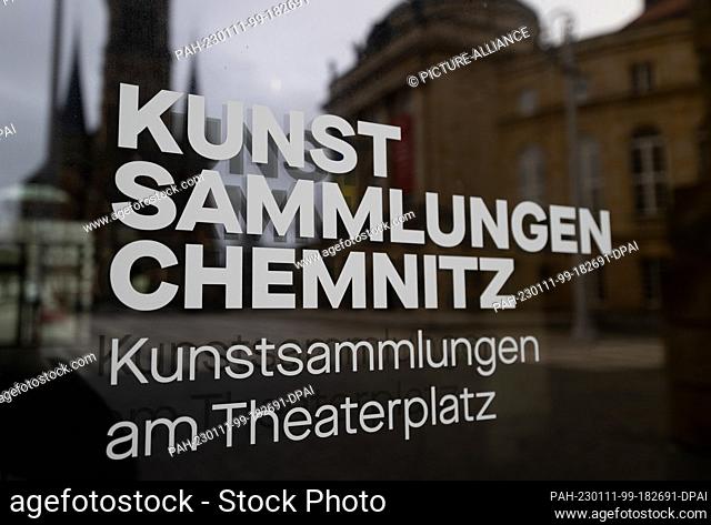 11 January 2023, Saxony, Chemnitz: ""Kunstsammlungen Chemnitz"" is written on the entrance door to the museum on Theaterplatz in Chemnitz