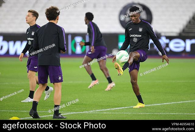 Anderlecht's Amadou Diawara pictured in action during a training session of Belgian soccer team RSC Anderlecht, Wednesday 12 October 2022 in London