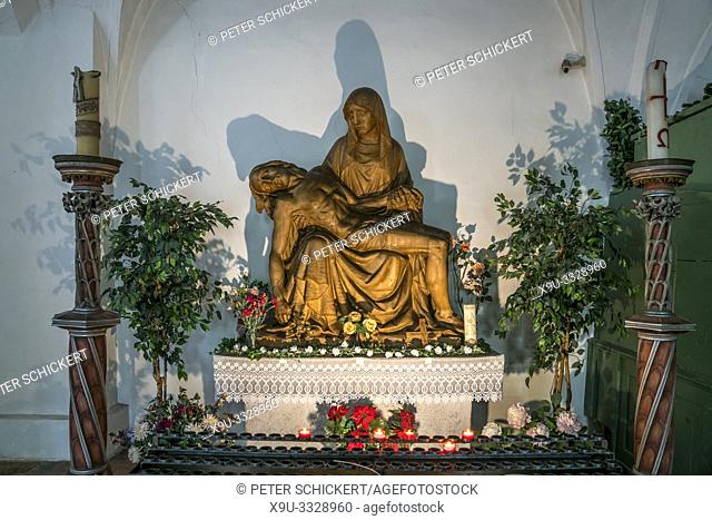 Pieta im Innenraum der Kirche St. Zeno, Bad Reichenhall, Berchtesgadener Land, Oberbayern, Bayern, Deutschland | Pieta, St