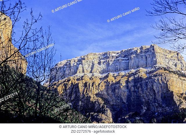 Punta Tobacor on Valley of Ordesa. Aragonese Pyrenees, Huesca province, Spain