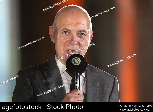 07 November 2022, Saxony, Dresden: Bernd Neuendorf, President of the German Football Association, stands on stage during the Julius Hirsch Award ceremony in the...