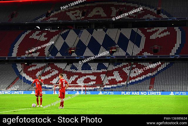 David ALABA and Joshua KIMMICH, Bayern vo Bayern Logo firo: Sport: Soccer: CL, CHL, UEFA Champions LEAGUE: Season 2020/2021, October 21, 2020