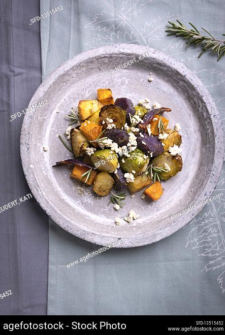 Vegan roast vegetables with tofu (potatoes, sweet potatoes, Brussels sprouts)