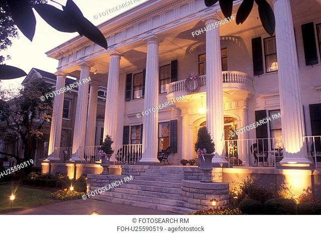 Macon, GA, Georgia, Historic Macon, 1842 Inn, Greek Revival House, evening