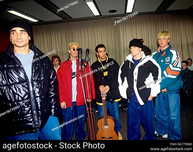 Backstreet Boys (l-r): Kevin Richardson, A. J. McLean, Howie Dorough, Brian Littrell, Nick Carter on 12.12.1996. | usage worldwide