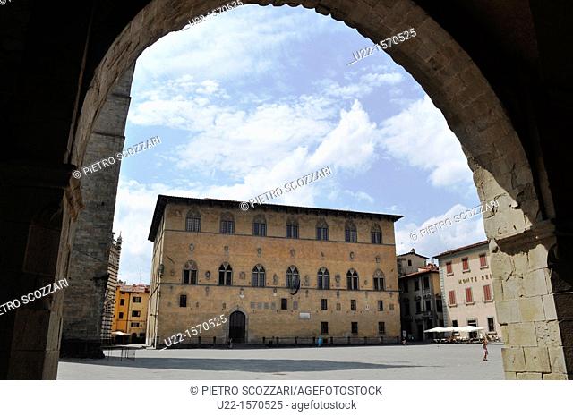 Pistoia (Italy): Piazza del Duomo, seen from the Palazzo del Comune (City Hall)