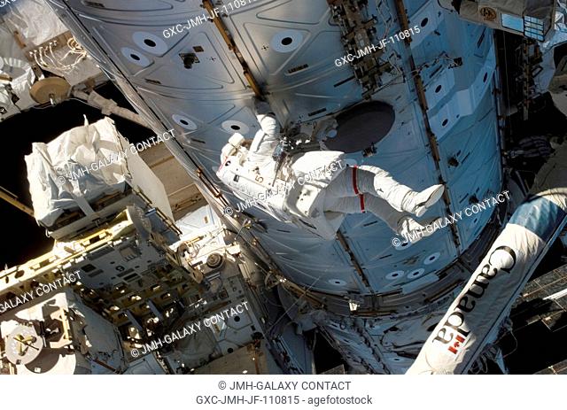 Astronaut Rick Mastracchio, STS-118 mission specialist, participates in the mission's second planned session of extravehicular activity (EVA) as construction...