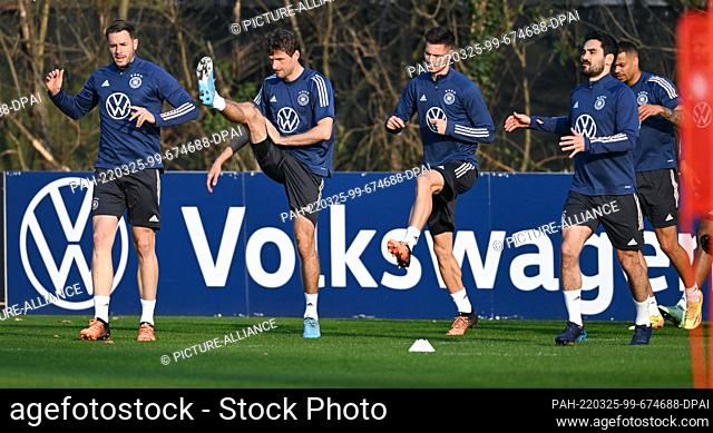 25 March 2022, Hessen, Frankfurt/Main: Soccer: National team, Germany, training before the international matches against Israel and the Netherlands: Christian...